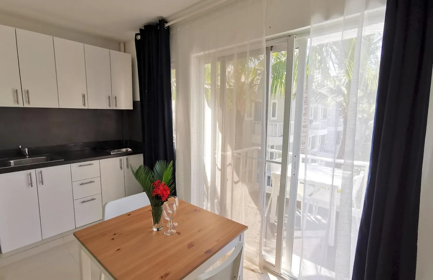 Serenara Studios Playa Los Corales Пунта-Кана 5*,