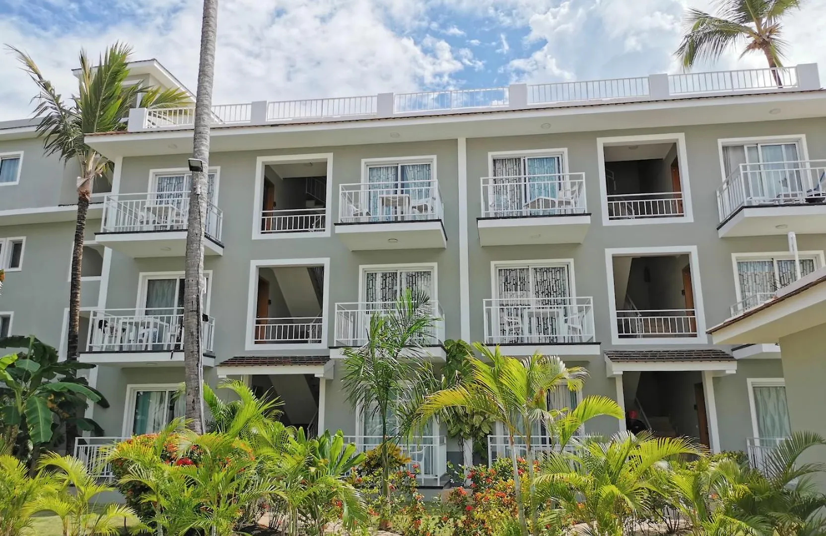 فندق Serenara Studios Playa Los Corales بونتا كانا