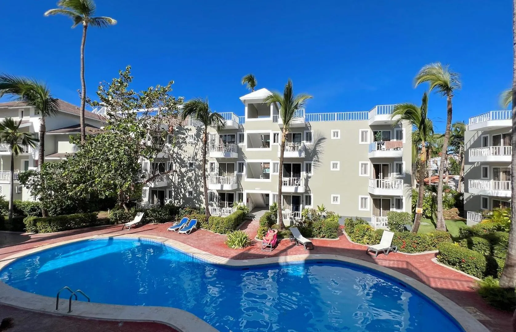 Serenara Studios Playa Los Corales بونتا كانا فندق