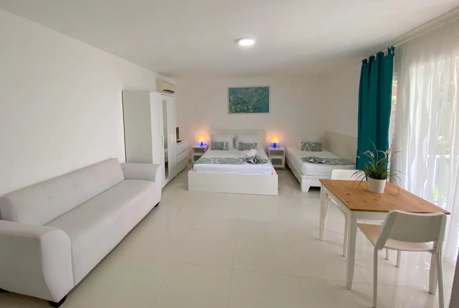 فندق Serenara Studios Playa Los Corales بونتا كانا