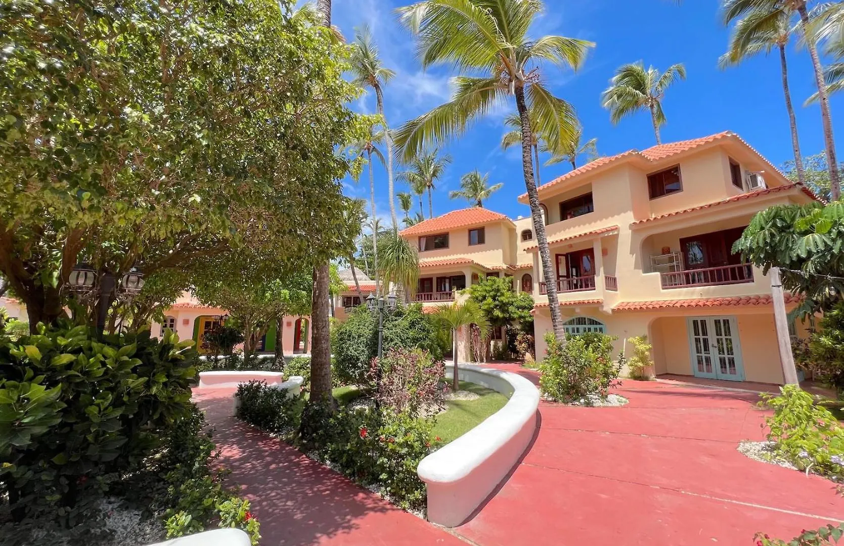 Serenara Studios Playa Los Corales بونتا كانا