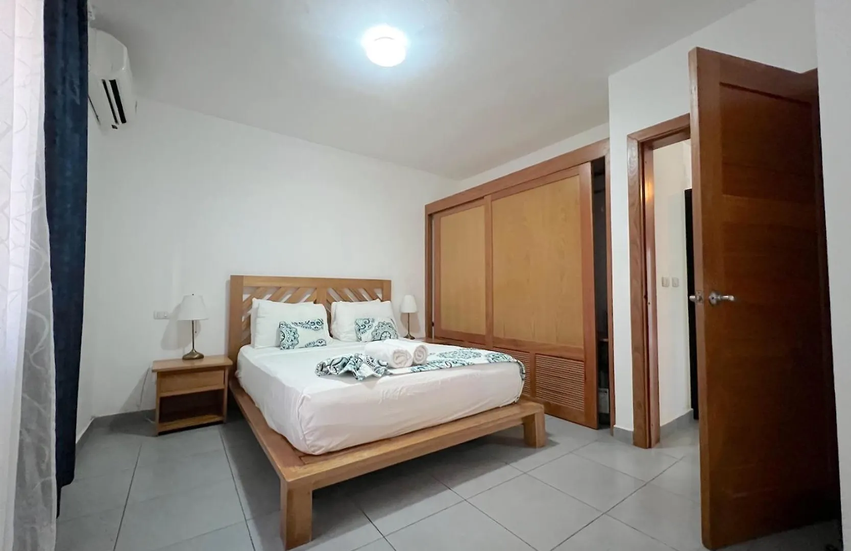 Serenara Studios Playa Los Corales بونتا كانا فندق
